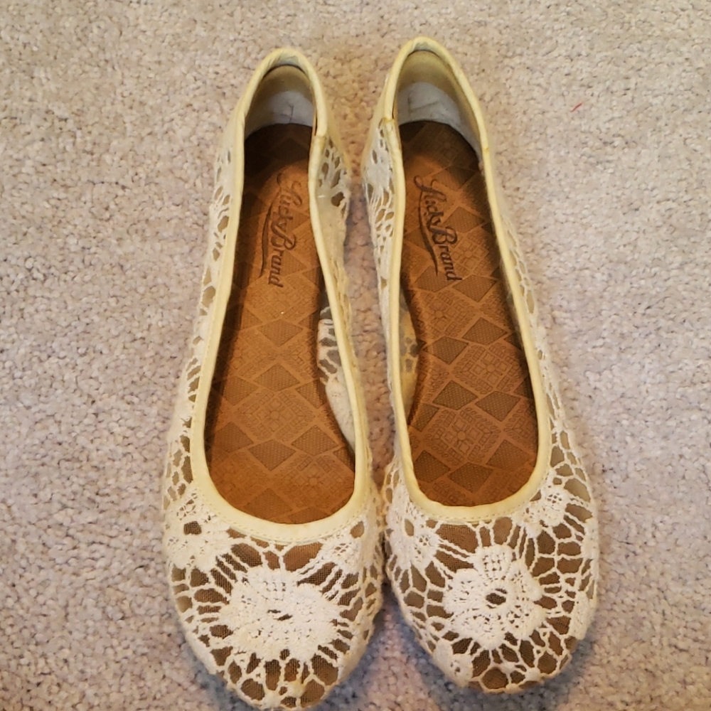 Lucky brand lace flats